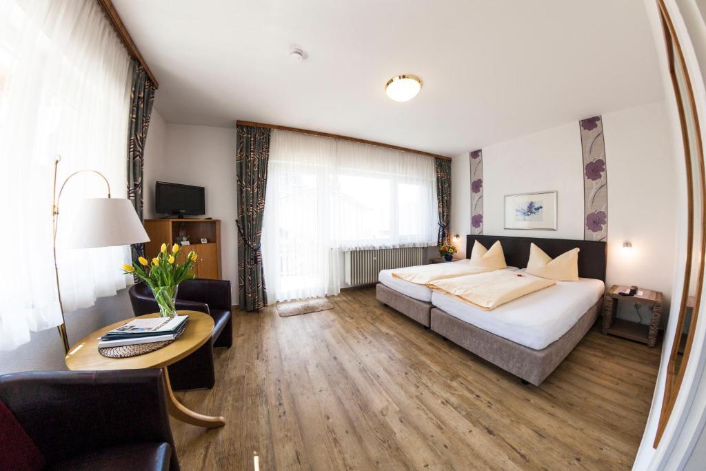 Badenweiler Hotel image 1