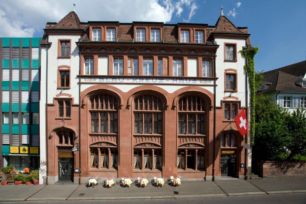 Basel Hotel image 1