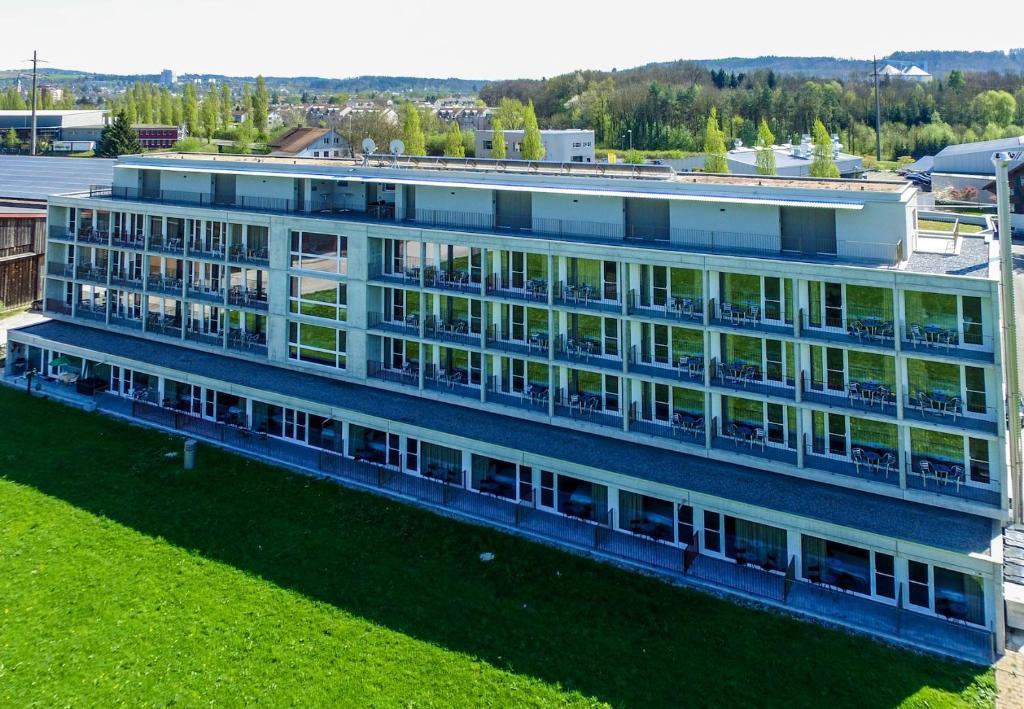 Schaffhausen Hotel image 2